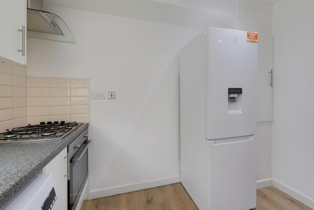 Flat 5 Mornington Crescent, 2 Bedroom, 1 Bathroom Flat London Exterior photo